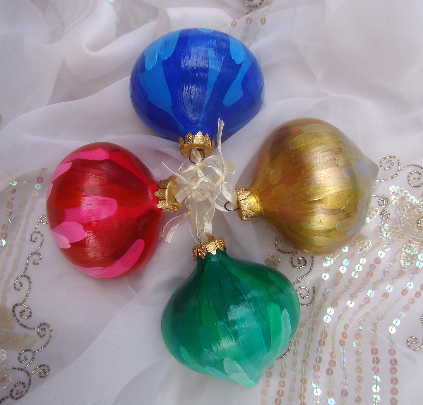 Metallic Mistletoe Holiday Oranament