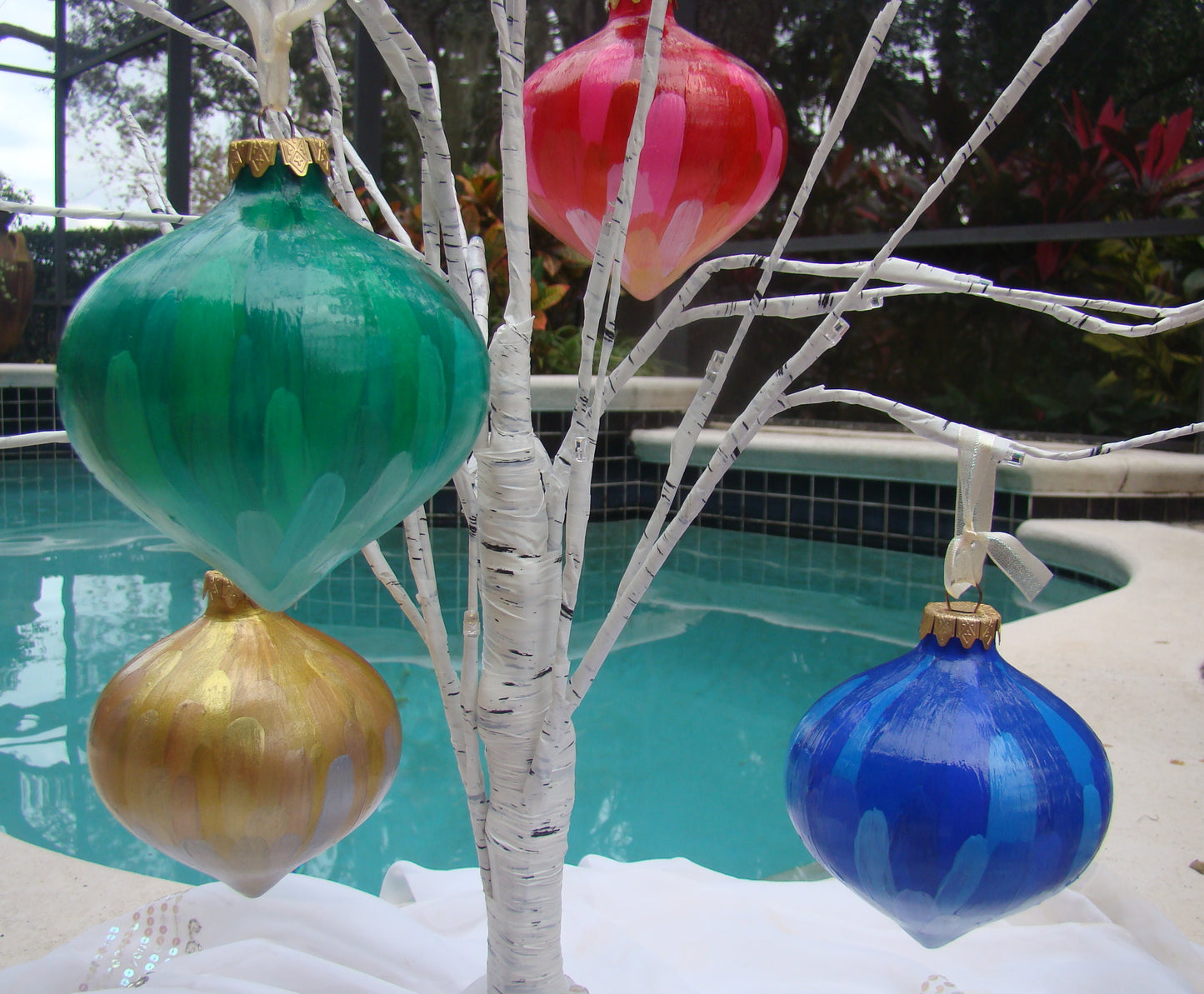 Metallic Mistletoe Holiday Oranament