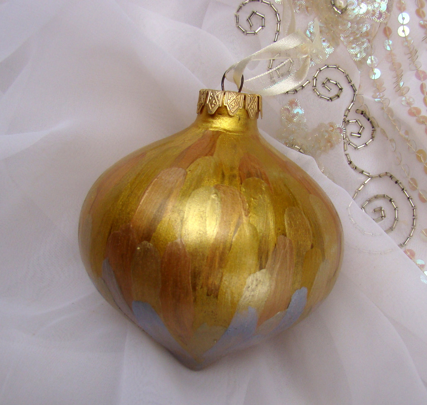 Metallic Mistletoe Holiday Oranament